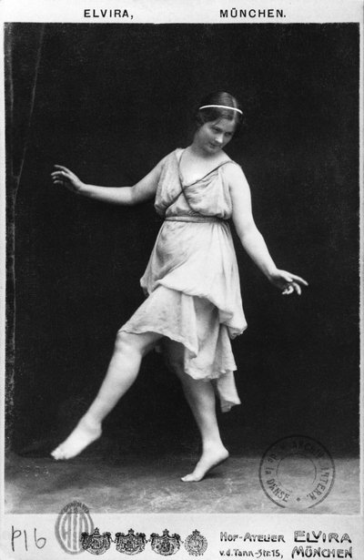 Isadora Duncan (1877-1927) c.1903-04 door Elvira Studio